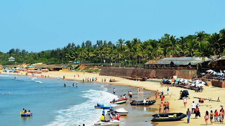 Surf House Baga at Morjim Beach